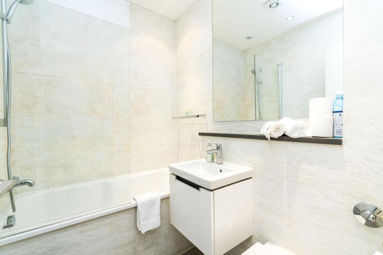 Appartamento Cozy 2 Bedroom / Earls Court / Balcony Londra